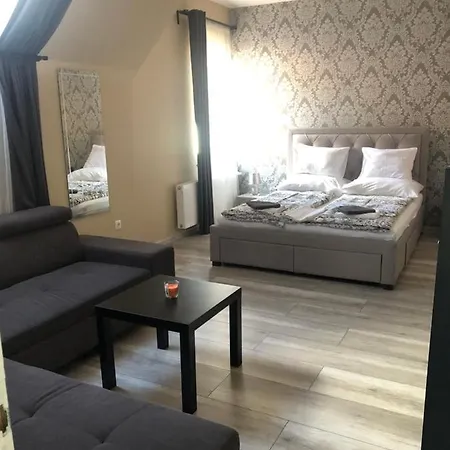 Bed & Breakfast Marienka Panzio Eger