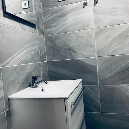 Marienka Panzio * Эгер