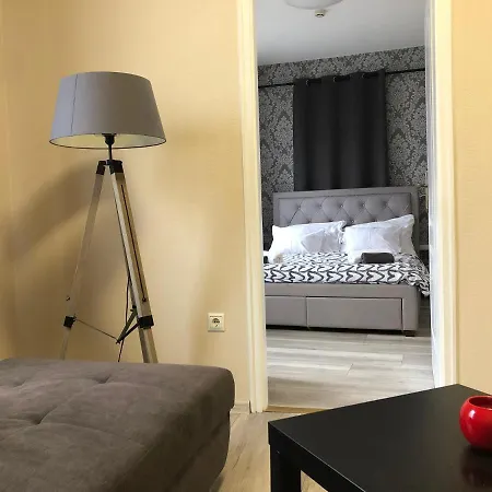 Marienka Panzio * Эгер