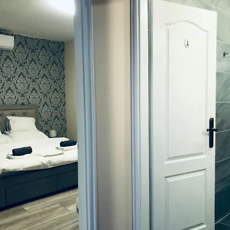 Marienka Panzio Bed & Breakfast *