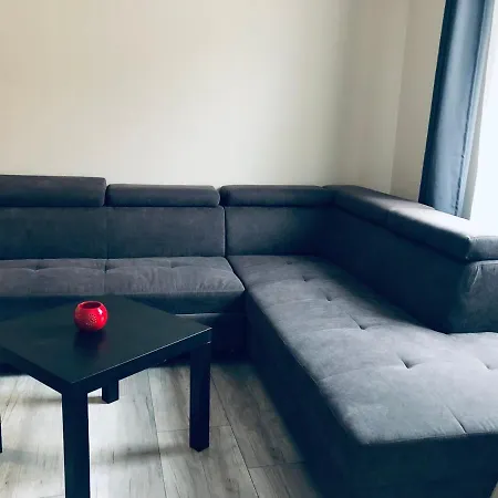 Marienka Panzio * Эгер