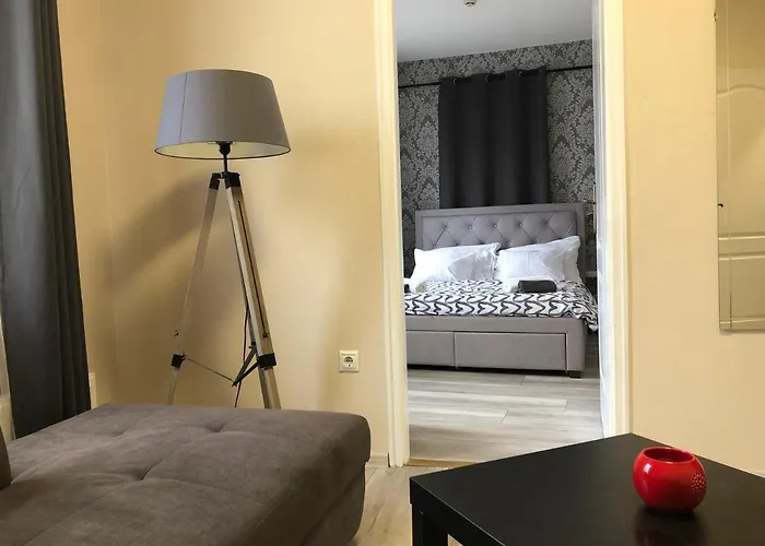 Marienka Panzio * エゲル