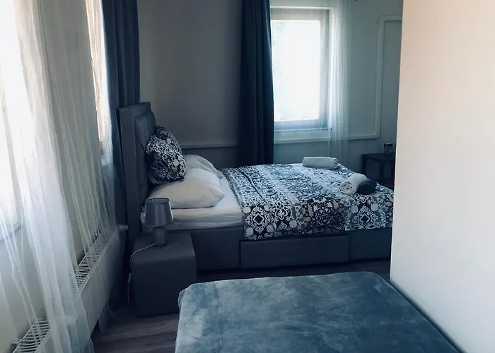 Marienka Panzio Bed and Breakfast Έγκερ