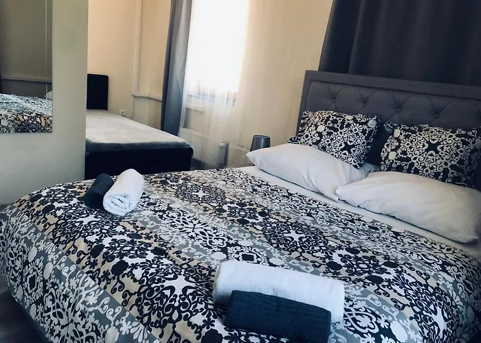Marienka Panzio Bed and Breakfast Έγκερ