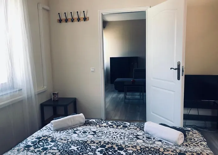 Marienka Panzio Bed and Breakfast Έγκερ